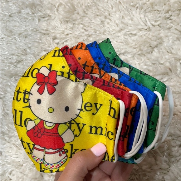 Mickey mouse and Hello Kitty masks - Picture 8 of 8